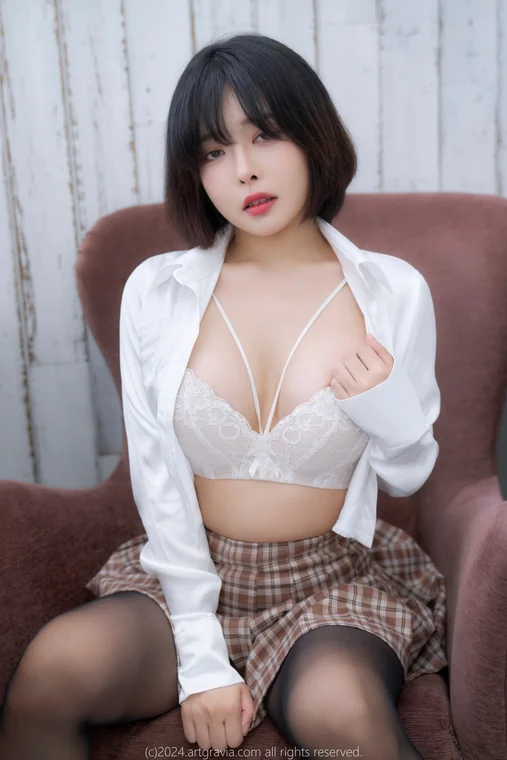[ArtGravia] Vol.622 Areumm (다움) Photobook Set.01 preview 7