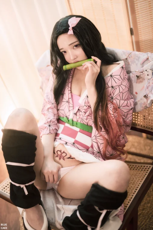 [BLUECAKE] Son Ye-Eun (손예은) - Pink Oni preview 3