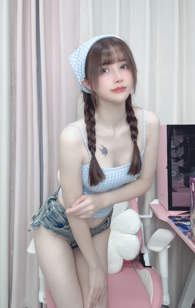 [Coser] 鹿八岁 - 家政服务 preview 1