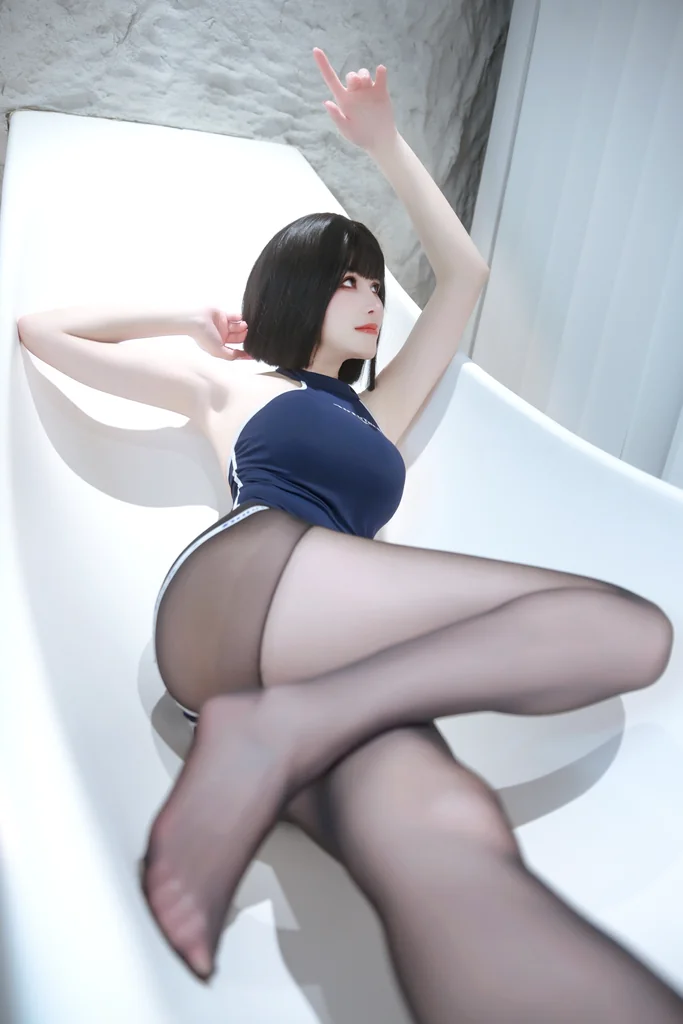 [Coser] 鹿八岁 - 竞泳水着 preview 9