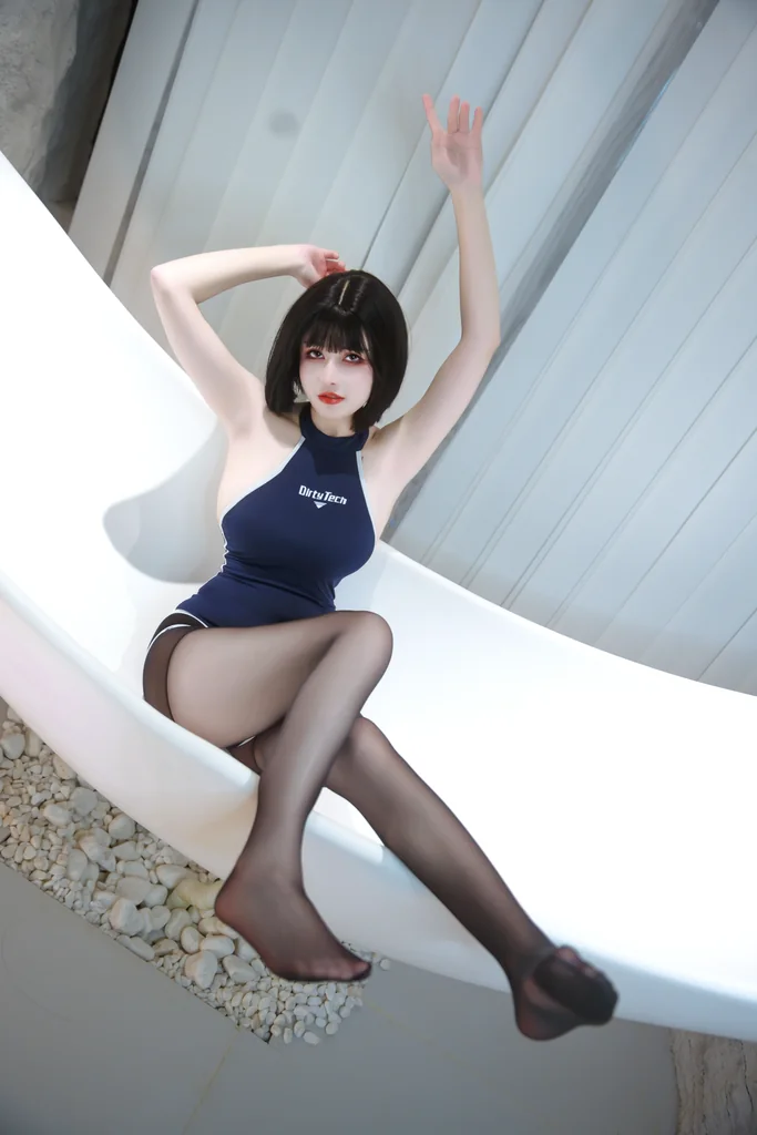 [Coser] 鹿八岁 - 竞泳水着 preview 12