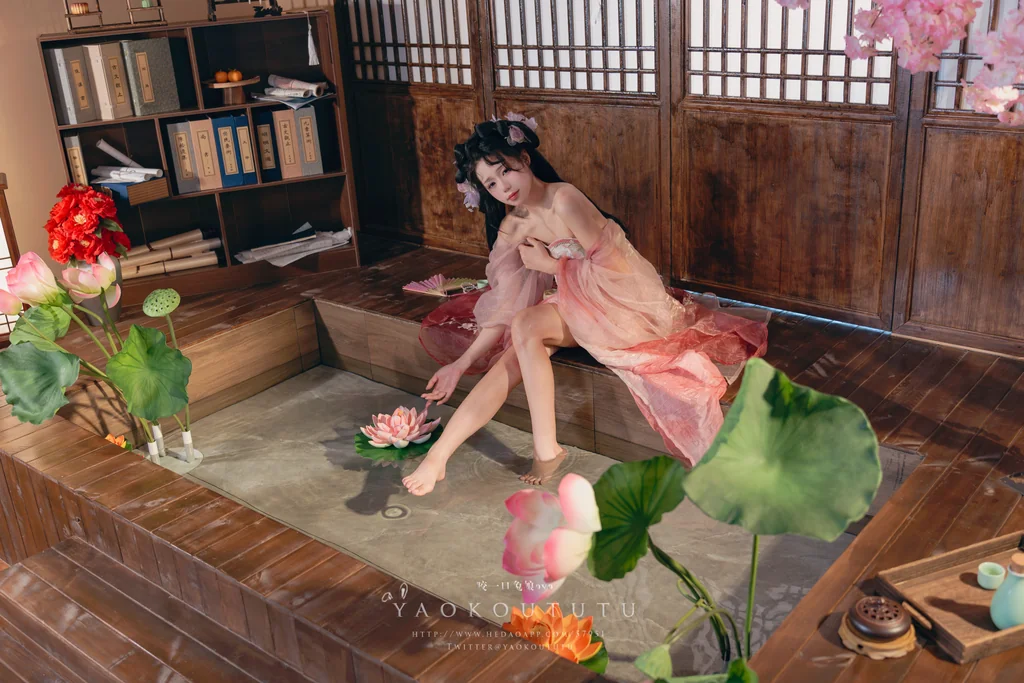 [Coser] 黏黏团子兔 - 八月订阅『醉倒荷塘边』& 游园惊梦 preview 10