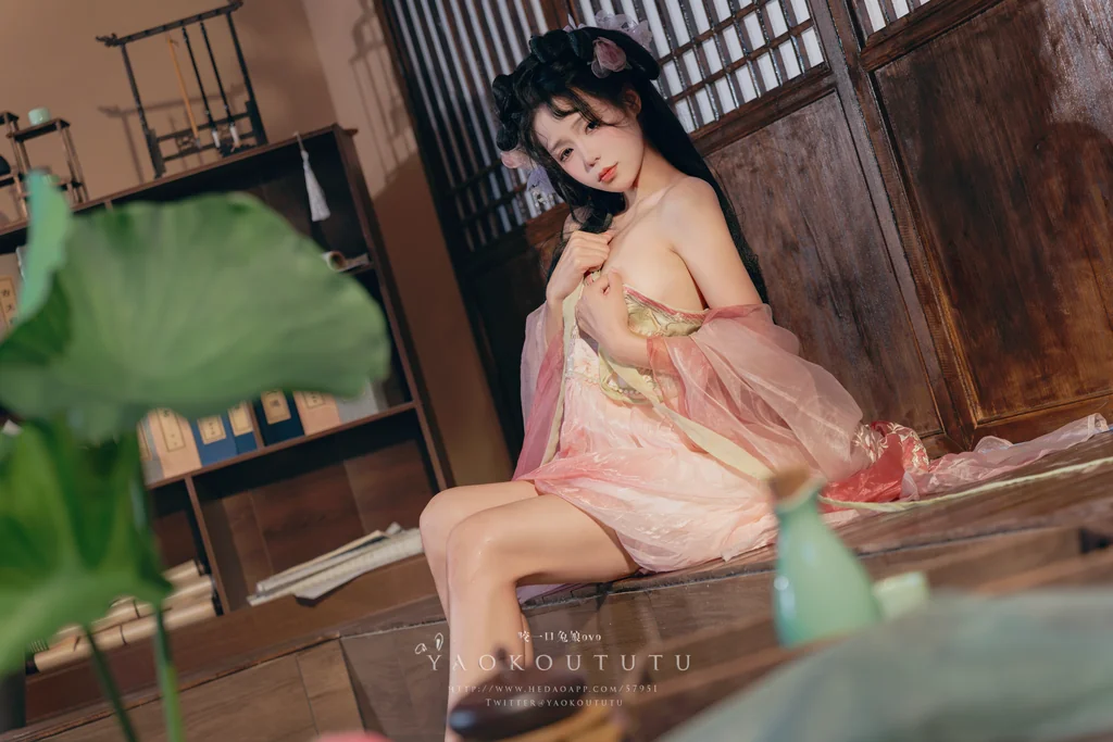 [Coser] 黏黏团子兔 - 八月订阅『醉倒荷塘边』& 游园惊梦 preview 16