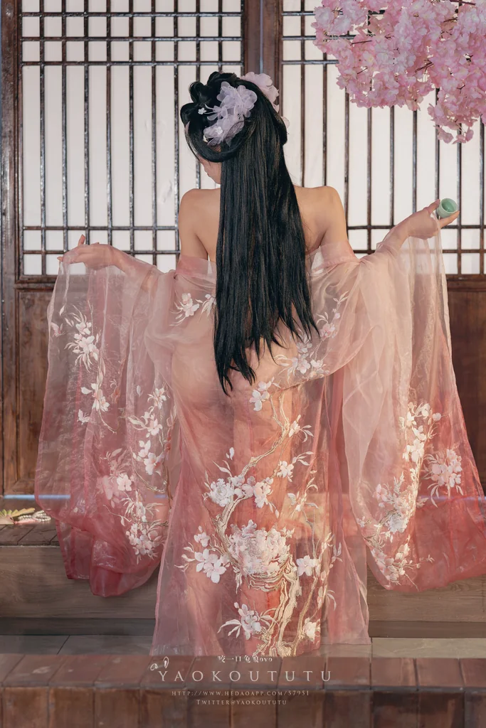 [Coser] 黏黏团子兔 - 八月订阅『醉倒荷塘边』& 游园惊梦 preview 17