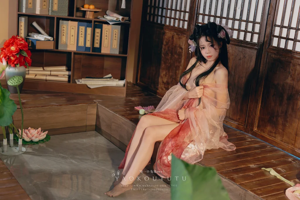 [Coser] 黏黏团子兔 - 八月订阅『醉倒荷塘边』& 游园惊梦 preview 21