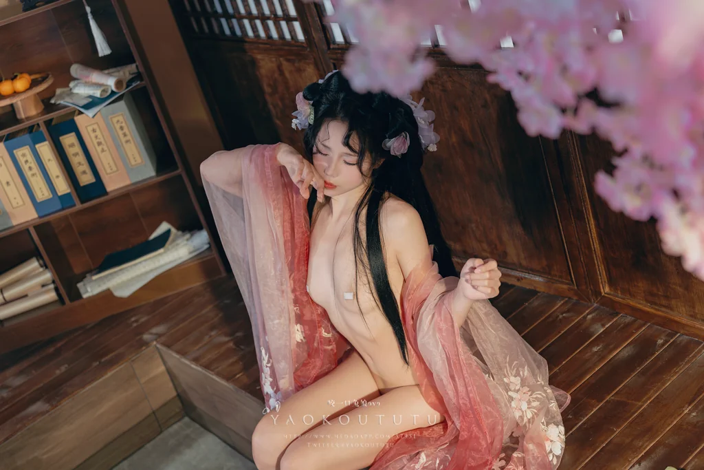 [Coser] 黏黏团子兔 - 八月订阅『醉倒荷塘边』& 游园惊梦 preview 24