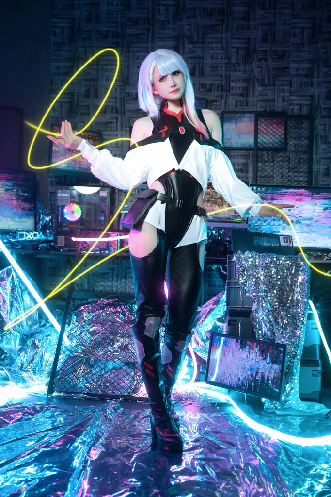 [Coser] 鹿八岁 - 赛博朋克：边缘行者 露西 preview 1