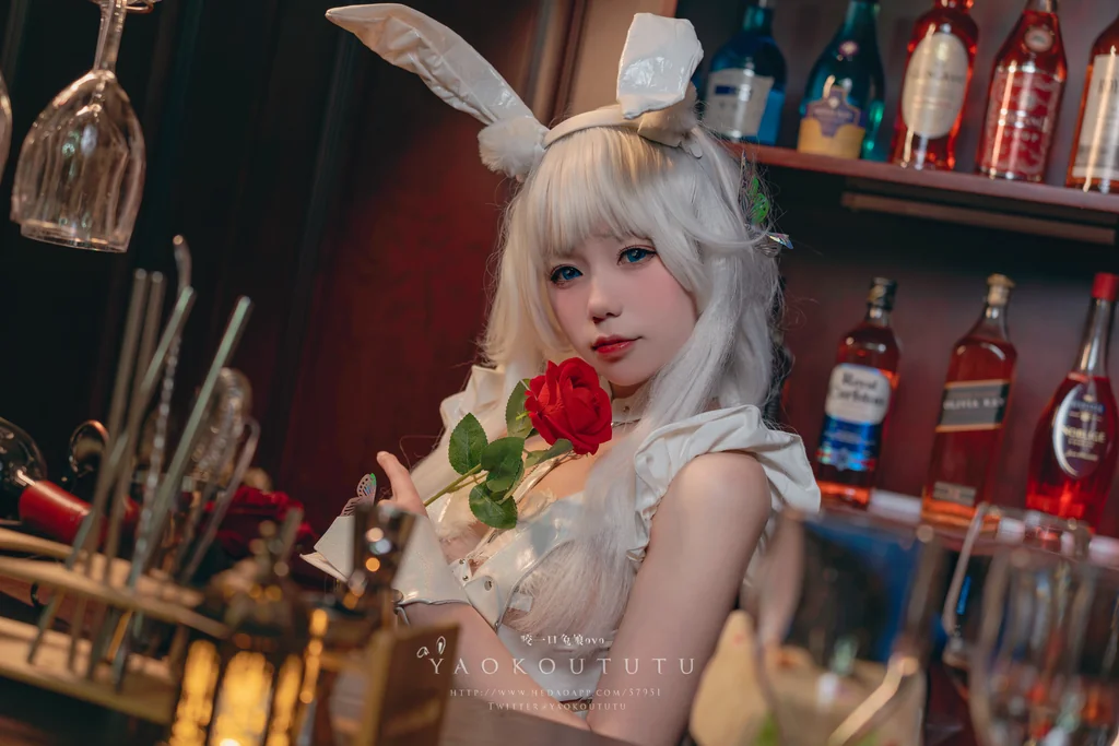 [Coser] 黏黏团子兔 - 恶毒酒吧 preview 2