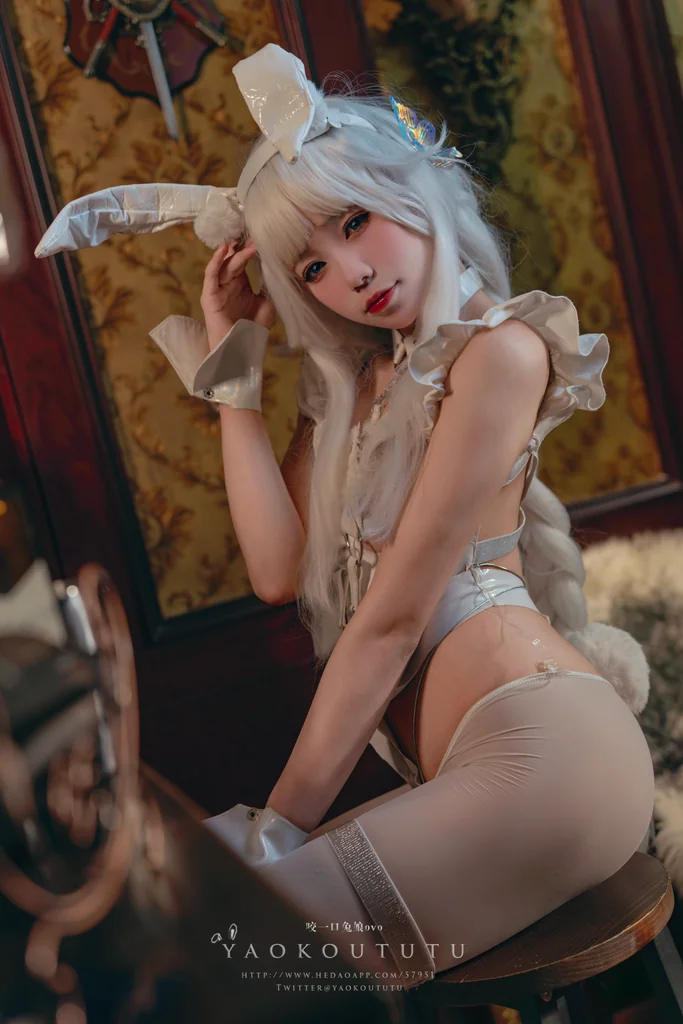 [Coser] 黏黏团子兔 - 恶毒酒吧 preview 9