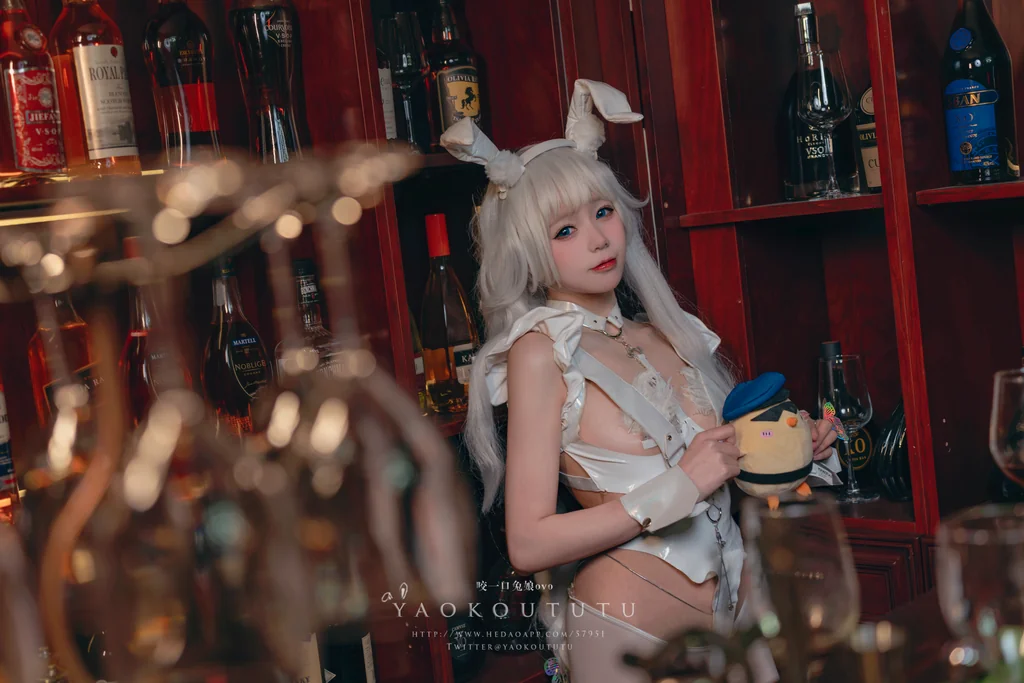 [Coser] 黏黏团子兔 - 恶毒酒吧 preview 12