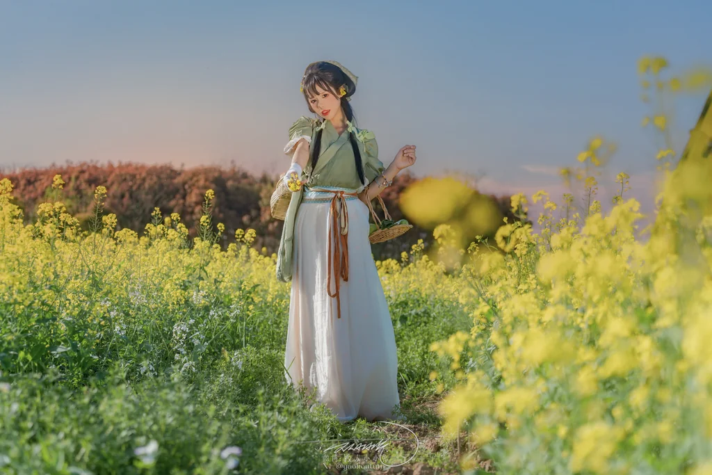 [Coser] 黏黏团子兔 - 田耕记 preview 11