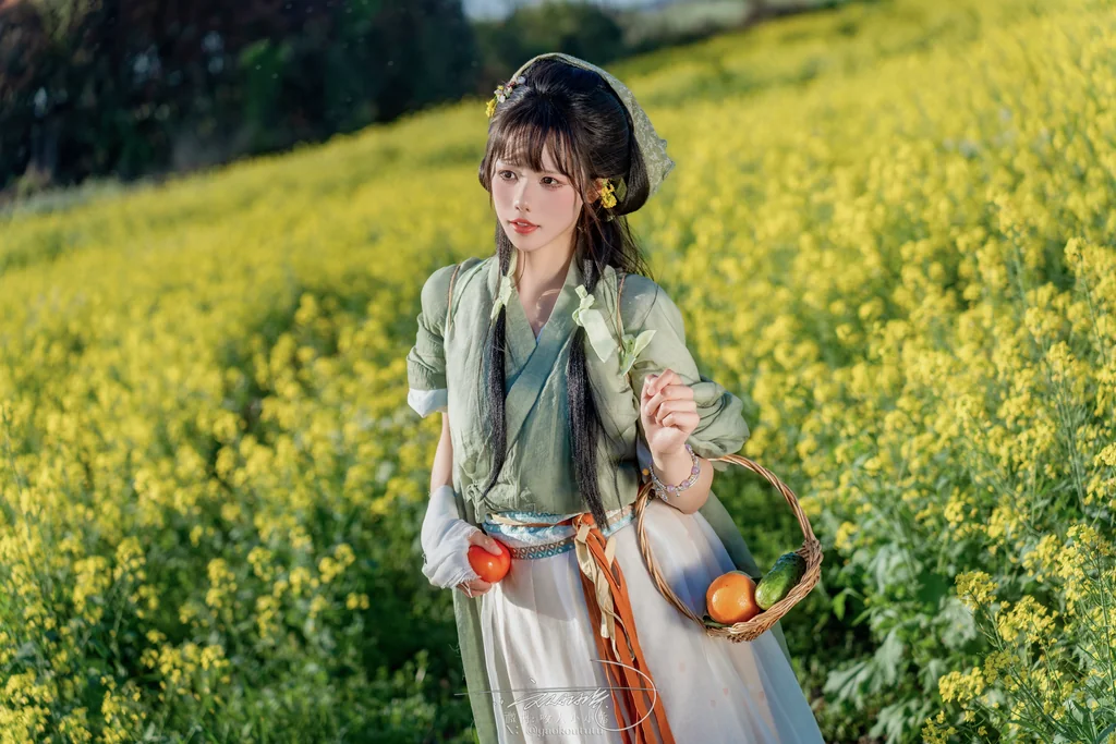 [Coser] 黏黏团子兔 - 田耕记 preview 22