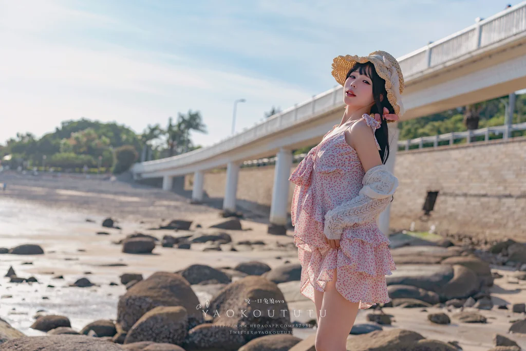 [Coser] 黏黏团子兔 - 邻家小妹&日不落 preview 5