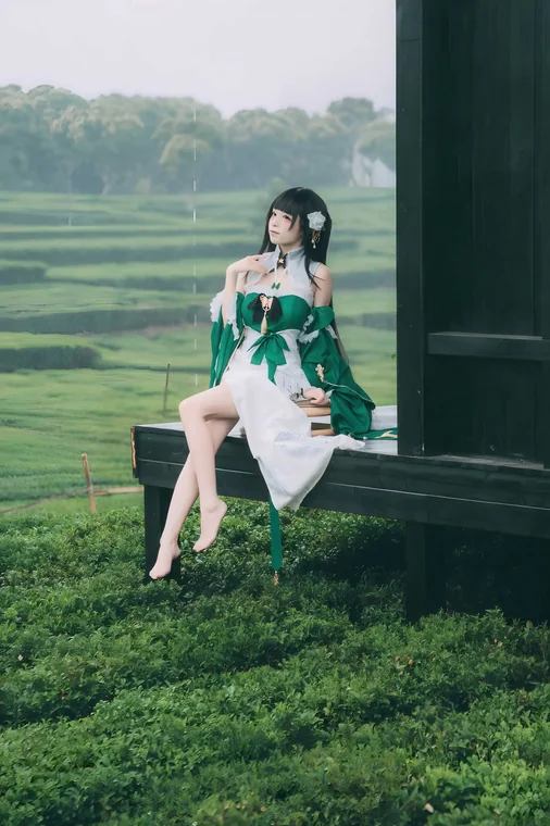 [Coser] 三無人型 - 碧蓝航线 逸仙 preview 1
