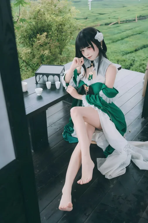 [Coser] 三無人型 - 碧蓝航线 逸仙 preview 2