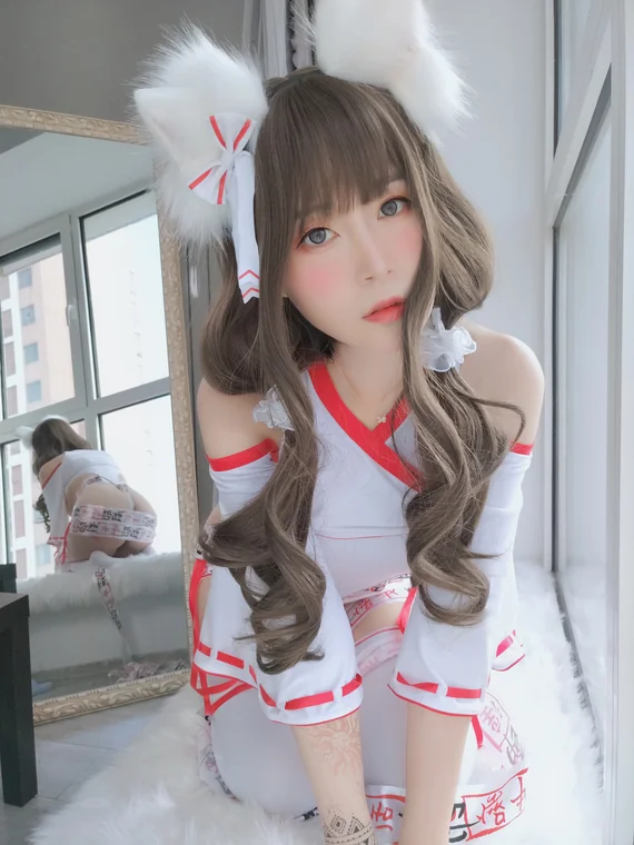 [Coser] 白银81 神社饲养的小狐狸 preview 4