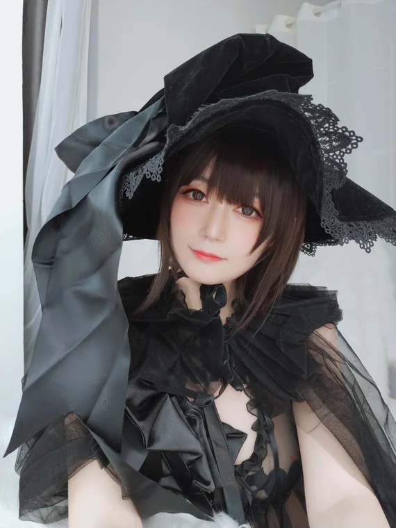 [Coser] 白银81 见习魔女 preview 24