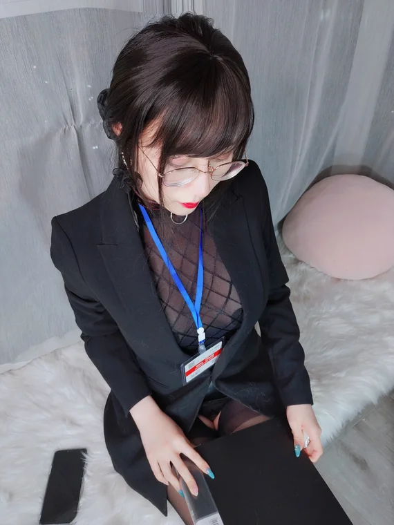 [Coser] 白银81 自撮り4(黑丝情趣) preview 12