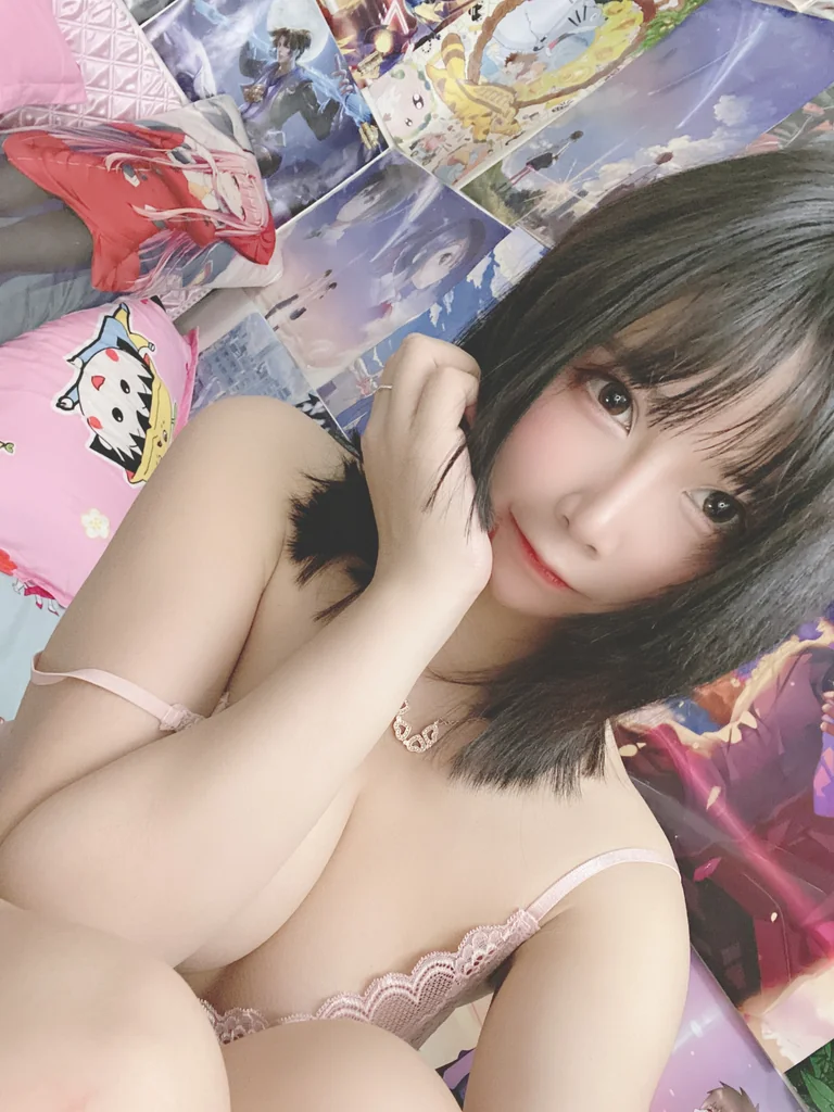 [Coser] 抱走莫子aa Vol.021 限量手机自拍 preview 29
