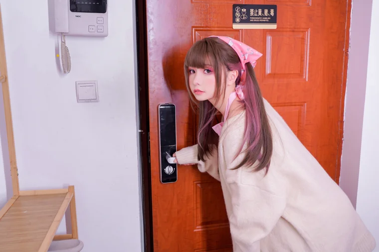 [Coser] Chinese 爆机少女喵小吉 - 12月T3 小吉的家政服务 preview 3