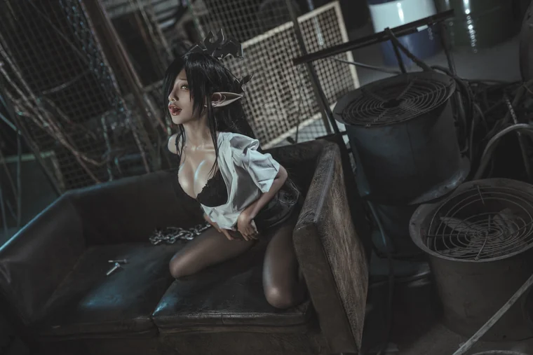 [Coser] Chinese 蠢沫沫 - 黑兽 女王 preview 15