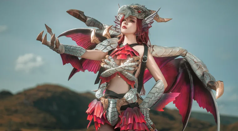 [Coser] Chinese 爆机少女喵小吉 - 曙光爵银龙 拟人 preview 1
