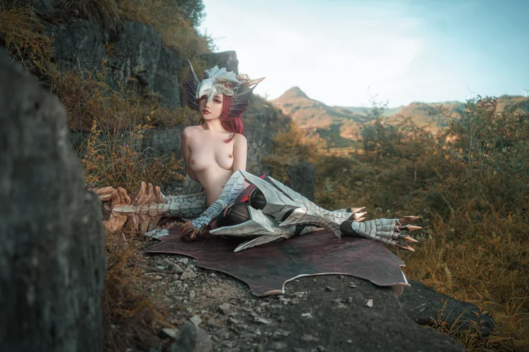 [Coser] Chinese 爆机少女喵小吉 - 曙光爵银龙 拟人 preview 19