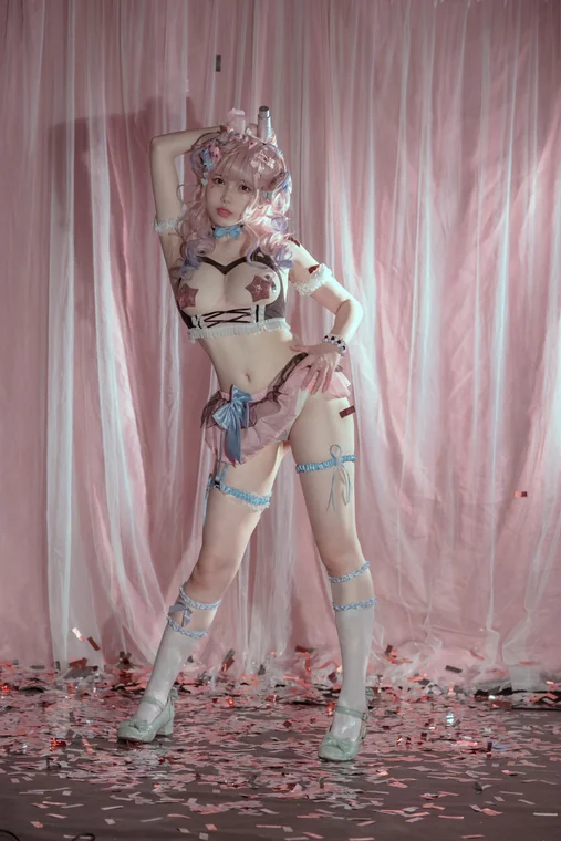 [Coser] Chinese 七月喵子 - 爱豆 preview 11