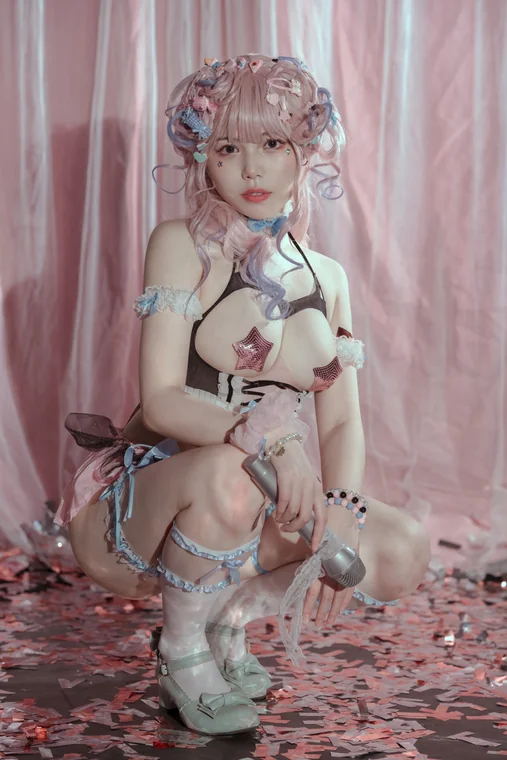 [Coser] Chinese 七月喵子 - 爱豆 preview 15