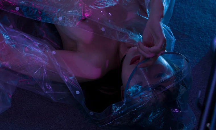 [Coser] Chinese 就是阿朱啊 - 雨衣 preview 1