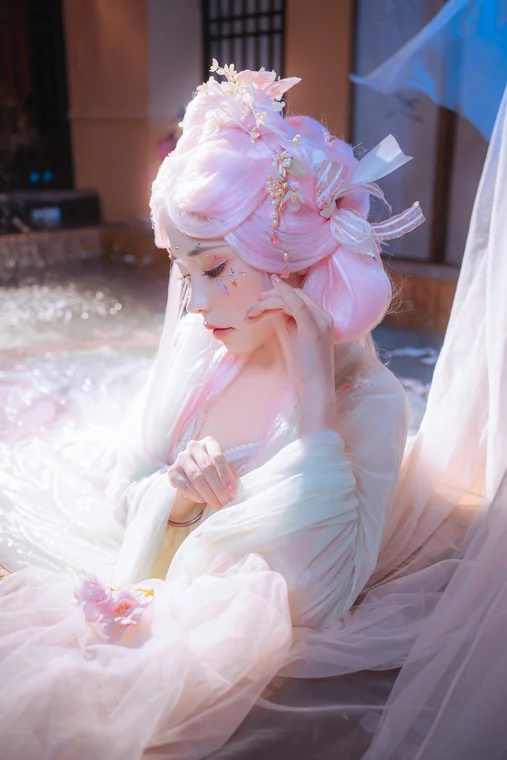 [Coser] Chinese 爆机少女喵小吉 - 临江仙 preview 4