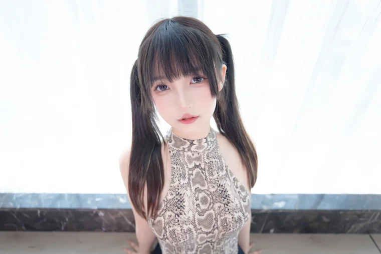 [Coser] Chinese 神楽坂真冬 - 蟒纹旗袍 preview 17