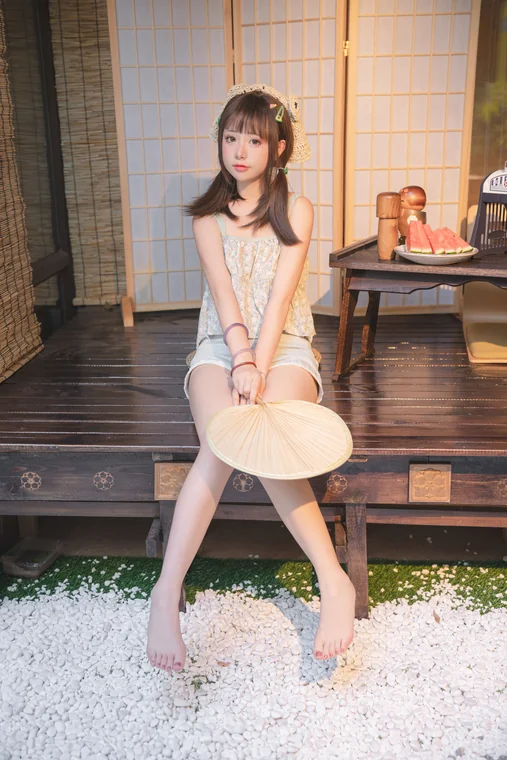 [Coser] Chinese 爆机少女喵小吉 - 小吉的小镇生活 preview 3