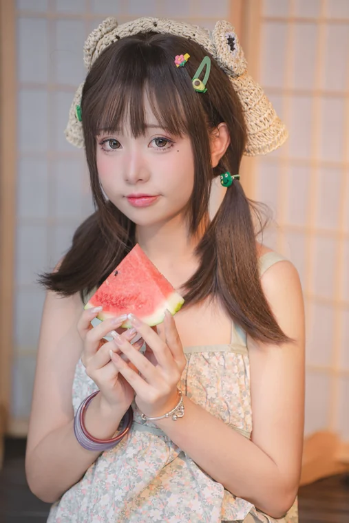 [Coser] Chinese 爆机少女喵小吉 - 小吉的小镇生活 preview 14