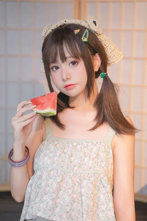 [Coser] Chinese 爆机少女喵小吉 - 小吉的小镇生活 preview 15