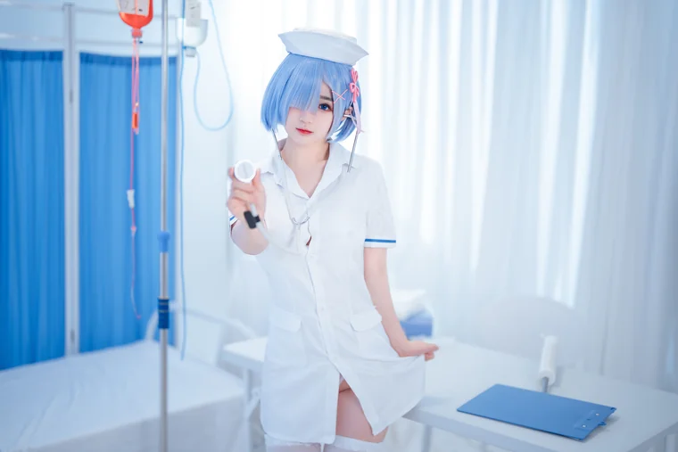 [Coser] Chinese 桜井宁宁 - 雷姆护士 preview 5
