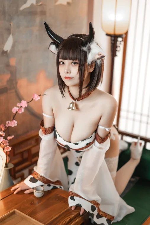 [Coser] Chinese 蜜汁猫裘 - 奶牛 preview 14