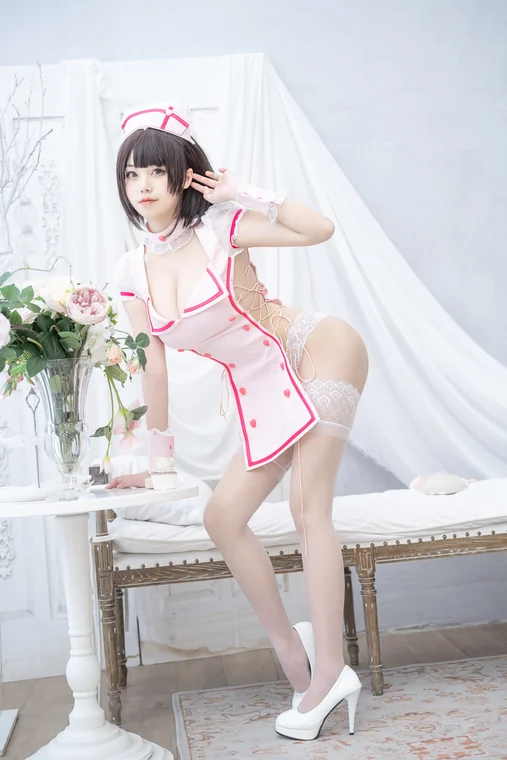 [Coser] Chinese 蜜汁猫裘 - 小护士 preview 23