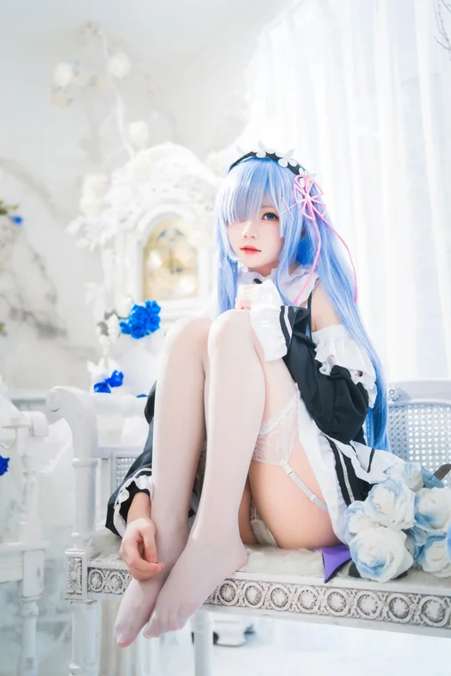 [Coser] Chinese 桜桃喵 - 长发蕾姆A preview 13