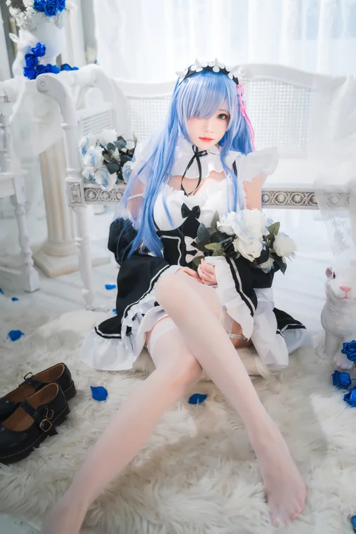 [Coser] Chinese 桜桃喵 - 长发蕾姆A preview 18