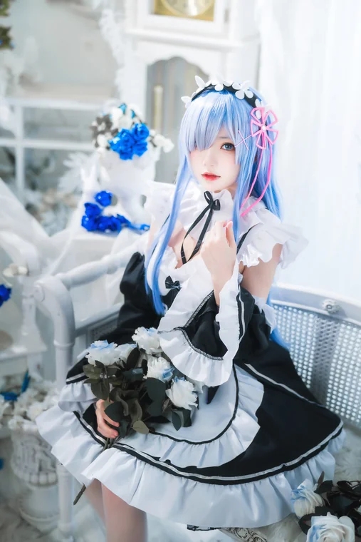 [Coser] Chinese 桜桃喵 - 长发蕾姆B preview 3