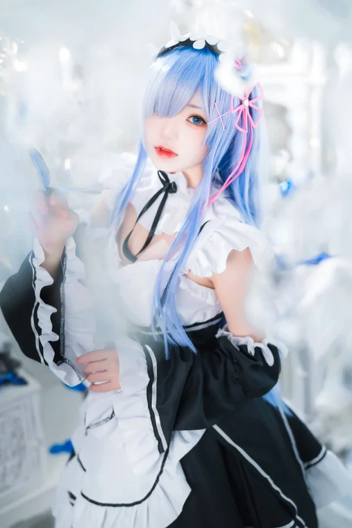 [Coser] Chinese 桜桃喵 - 长发蕾姆B preview 6