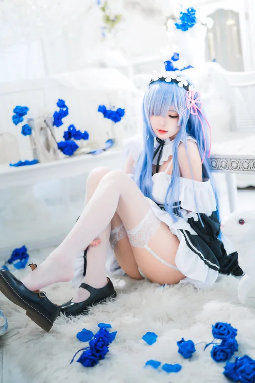 [Coser] Chinese 桜桃喵 - 长发蕾姆B preview 9