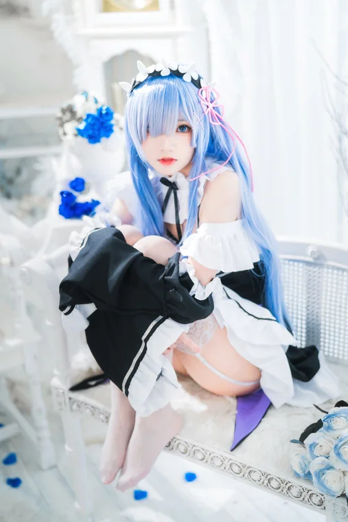 [Coser] Chinese 桜桃喵 - 长发蕾姆B preview 10