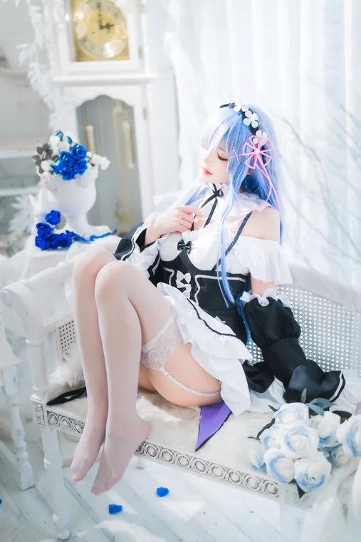 [Coser] Chinese 桜桃喵 - 长发蕾姆B preview 11