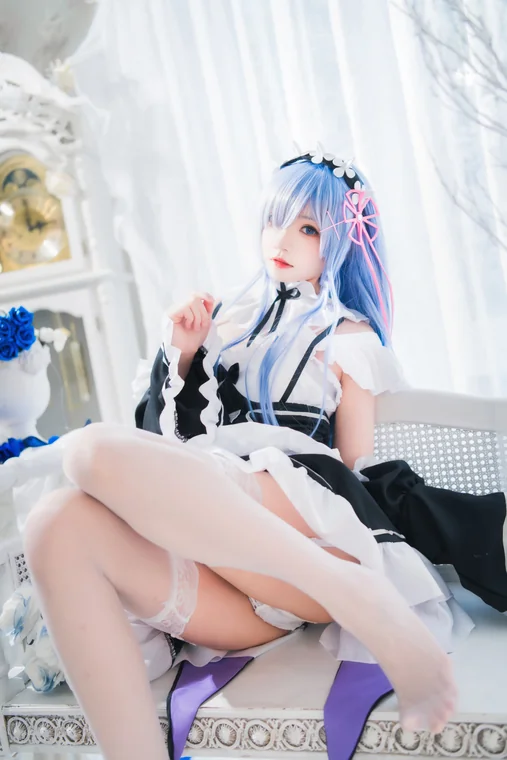 [Coser] Chinese 桜桃喵 - 长发蕾姆B preview 17