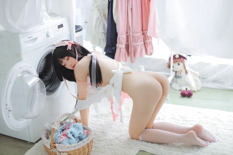 [Coser] Chinese 金鱼kinngyo - 家政妇金 preview 16
