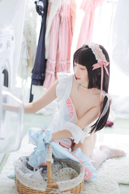 [Coser] Chinese 金鱼kinngyo - 家政妇金 preview 8