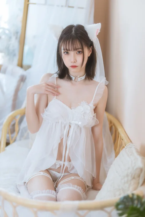 [Coser] Chinese 许岚LAN - 猫娘白裙 preview 5