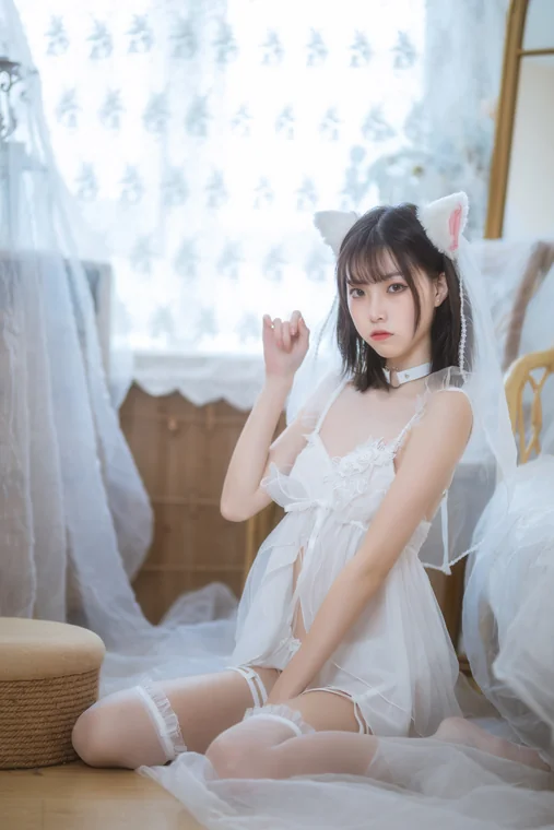 [Coser] Chinese 许岚LAN - 猫娘白裙 preview 7